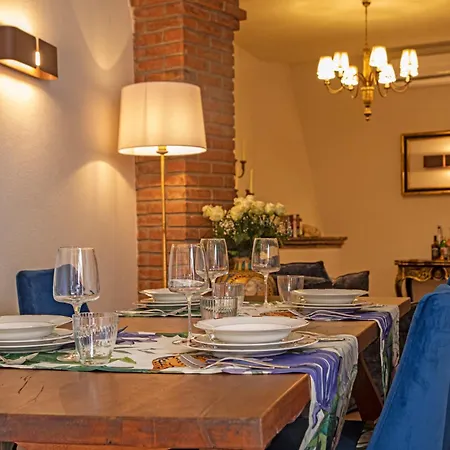 Center, Completely Renovated, Historical Apartment *