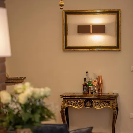 Center, Completely Renovated, Historical Apartment *